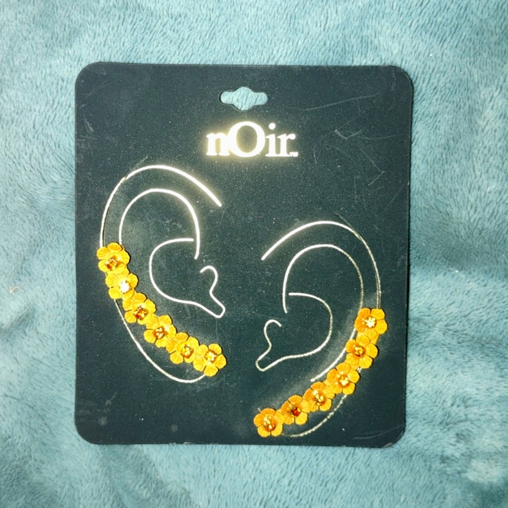 Cuff earrings